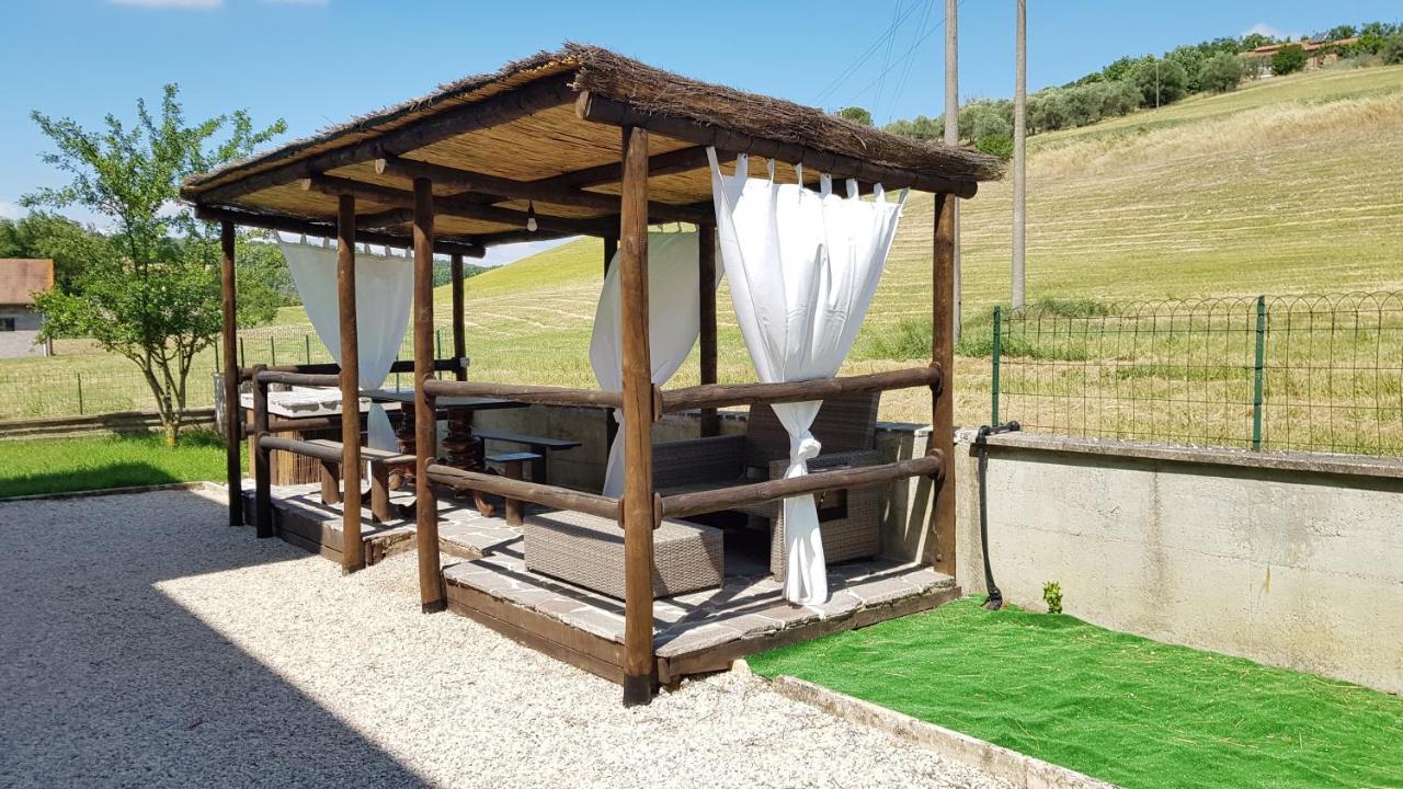 Elegante casa con wifi e giardino immersa nel verde VAL D'ORCIA DELUXE San Giovanni dʼAsso Esterno foto